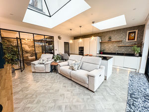 Photo 15- click for photo gallery